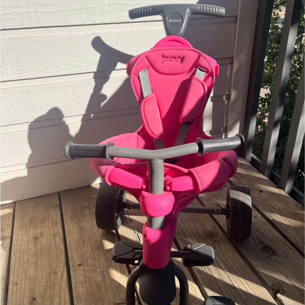 Joovy ride on tricycle
